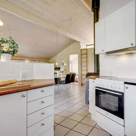 Dagna - 200m From The Sea By Interhome * Tjørneholm