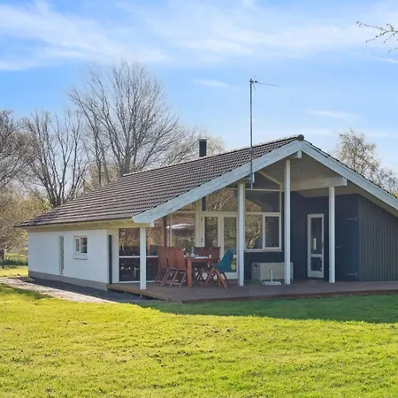 Dagna - 200m From The Sea By Interhome Tjørneholm